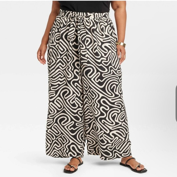 Ava & Viv Black and White Wide Leg Pants - Picture 1 of 5